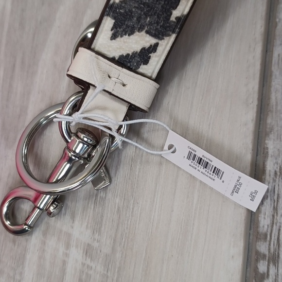 Coach Keyring Houndstooth NWT - Picture 6 of 9